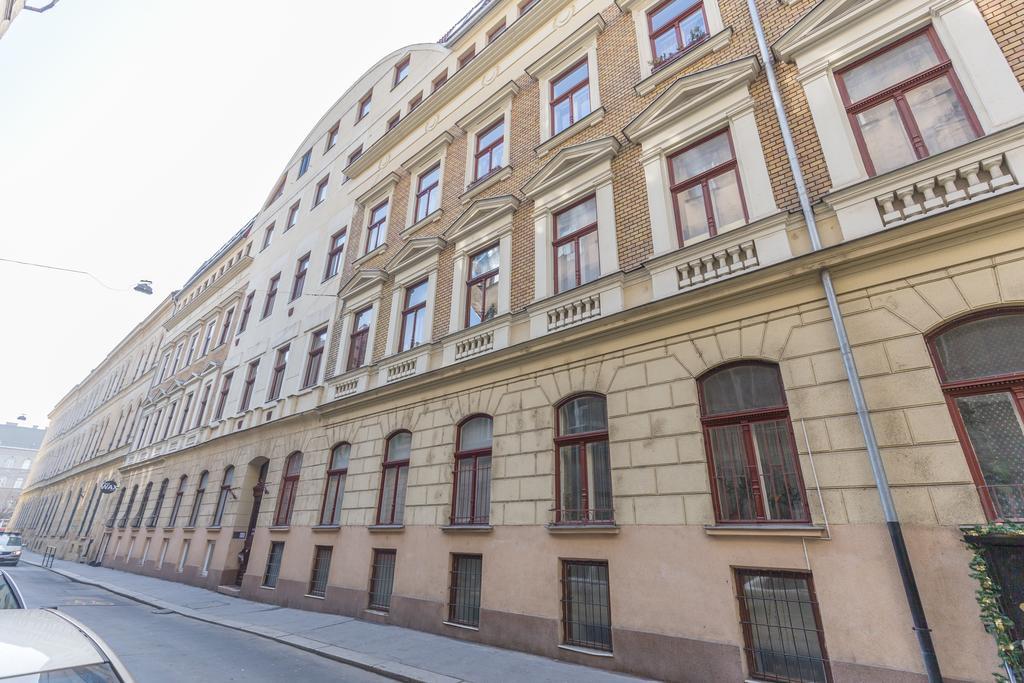 Real Apartments Hegedu Budapest Exterior foto